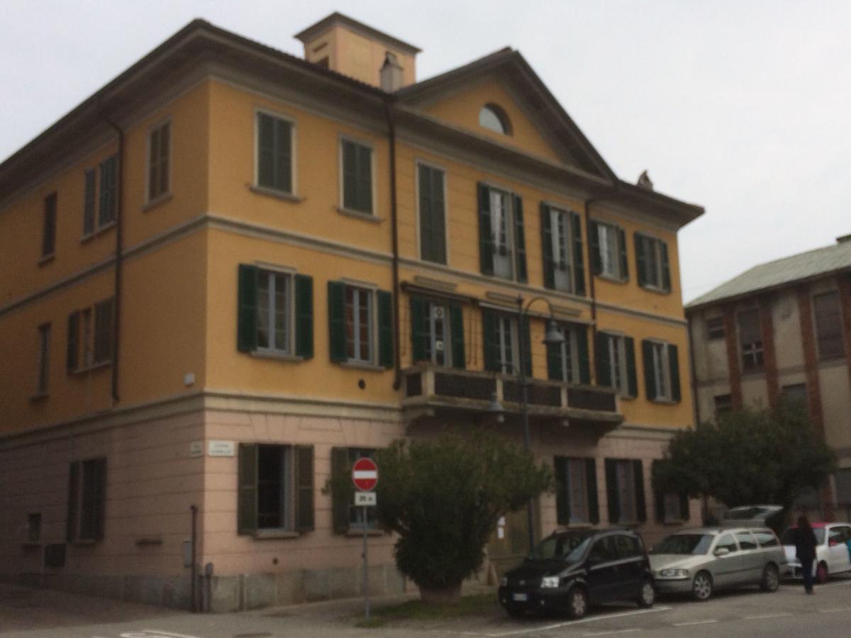 Villa Garibaldi 1 Angera Exterior foto